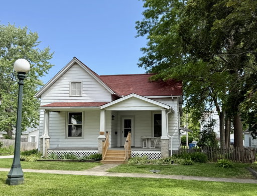 listing main photo