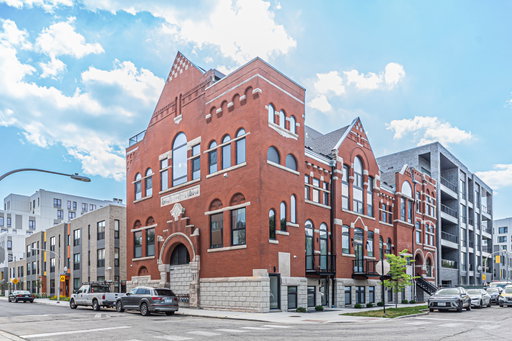 listing main photo