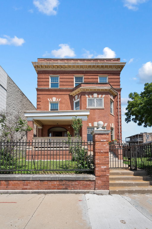 listing main photo