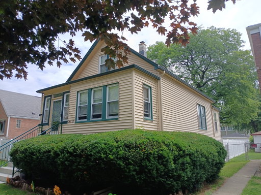listing main photo