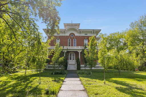 listing main photo