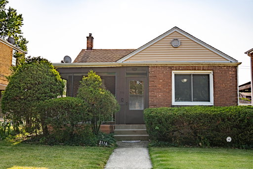 listing main photo