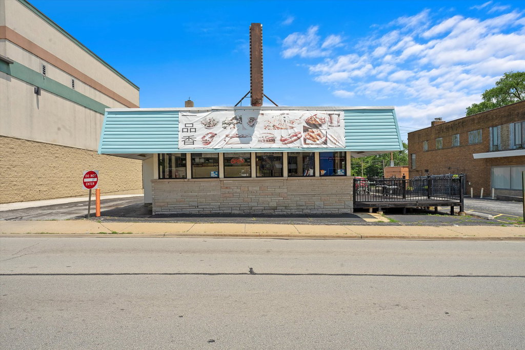 2923 Chicago Rd, South Chicago Heights, IL 60411