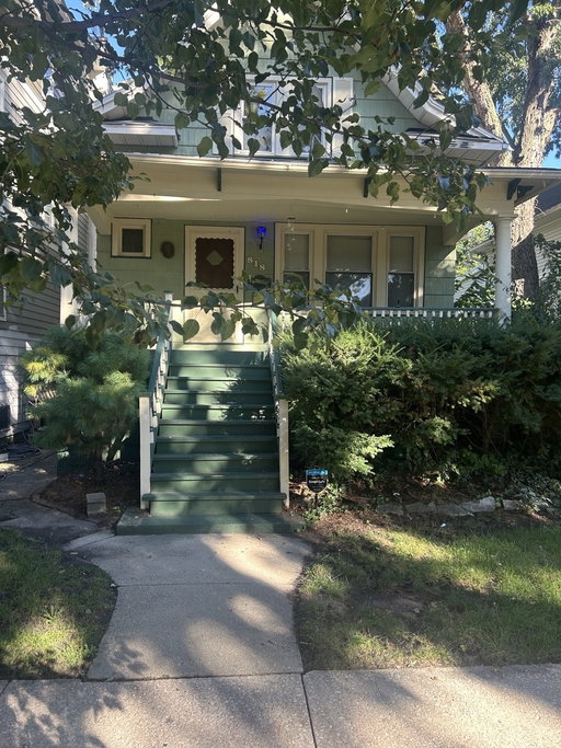 listing main photo