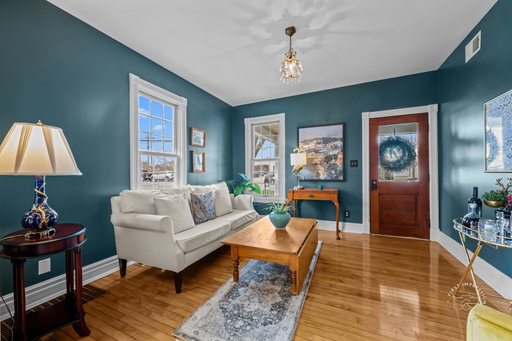 listing main photo