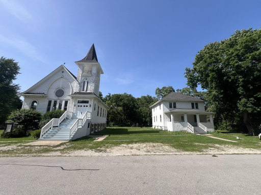 listing main photo