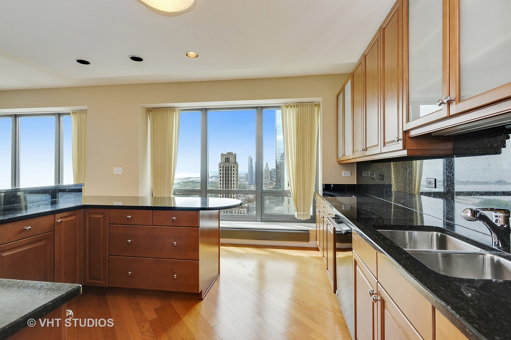 130 N Garland Ct Unit 3705, Chicago, IL 60602 Home for Sale