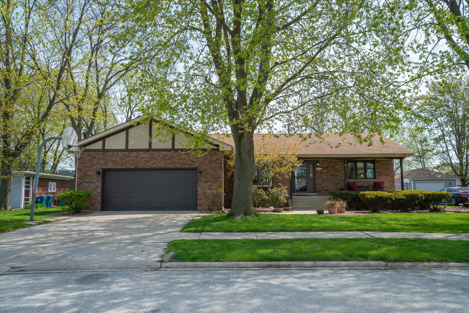 1207 E 170th, South Holland, IL 60473 Home for Sale