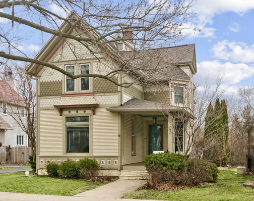 listing main photo