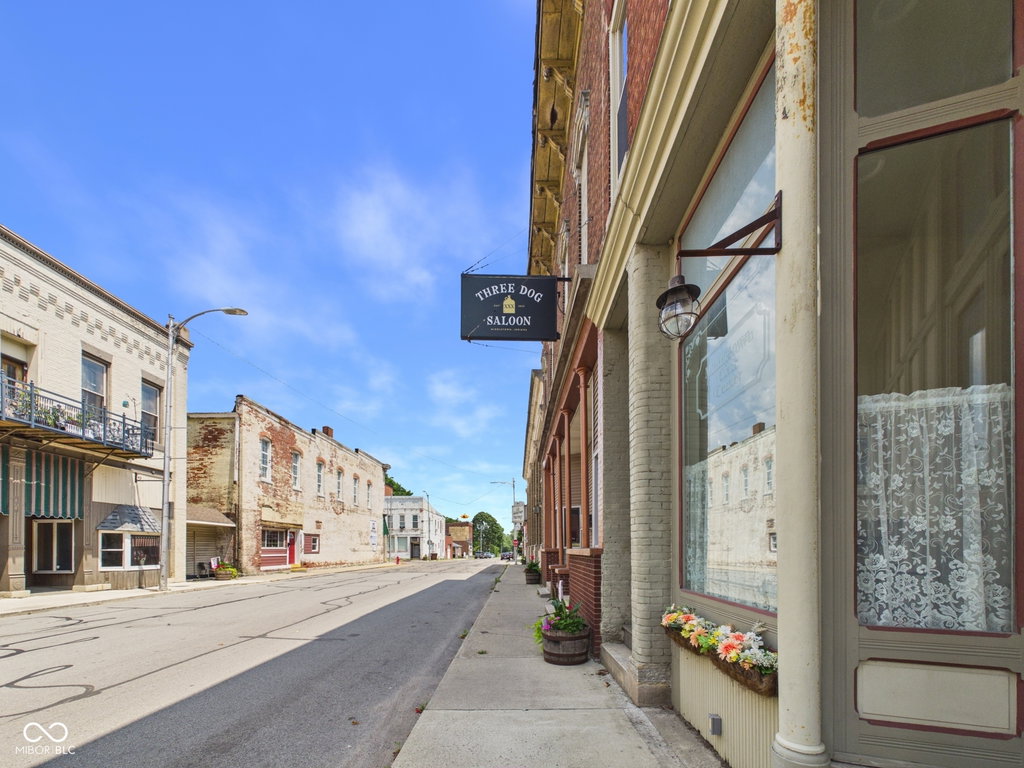 517 Locust St, Middletown, IN 47356