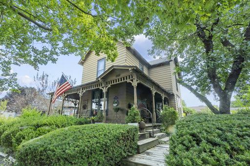 listing main photo