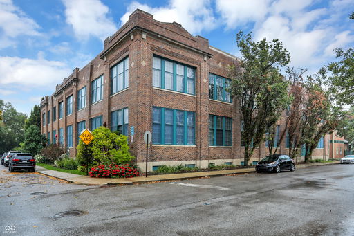 listing main photo