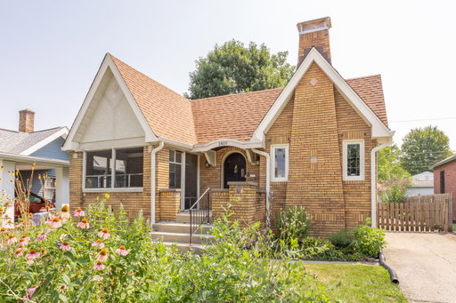 listing main photo