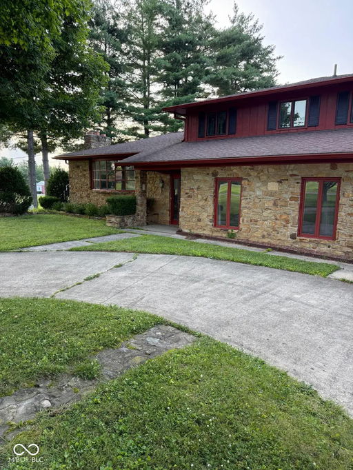 listing main photo