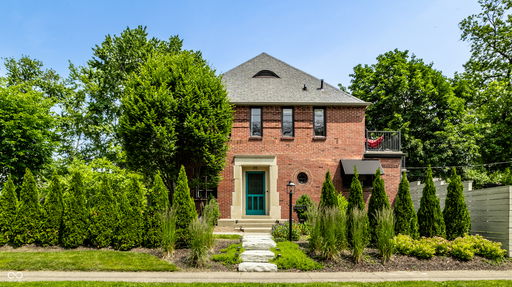 listing main photo