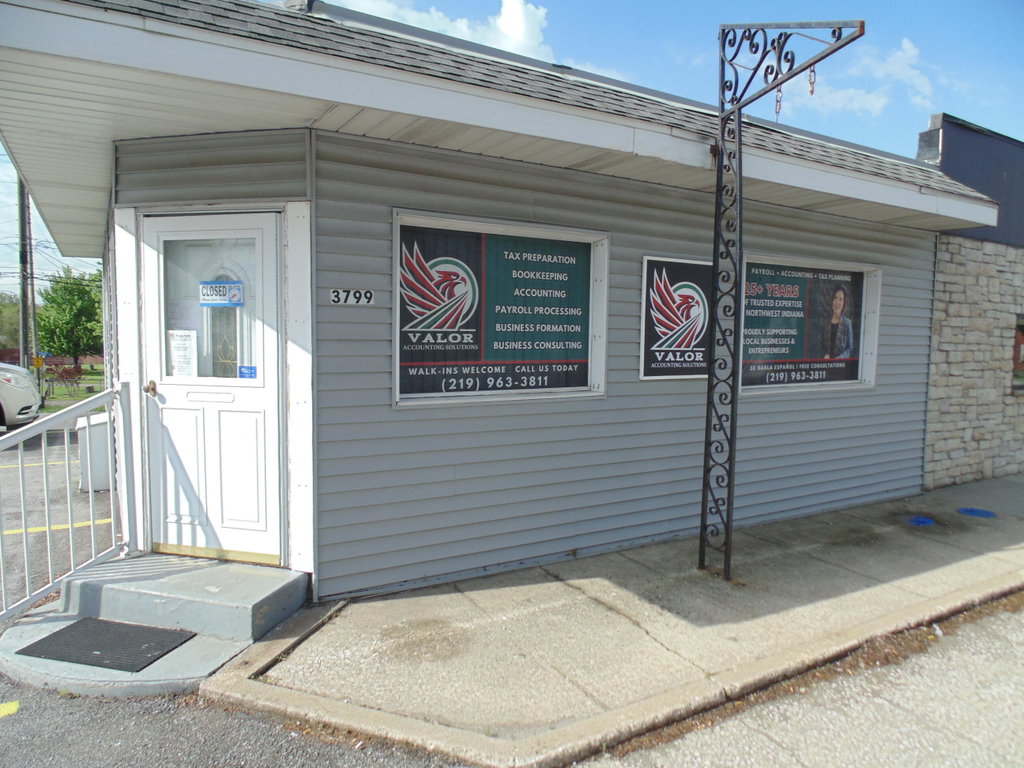 3799 Central Ave, Lake Station, IN 46405