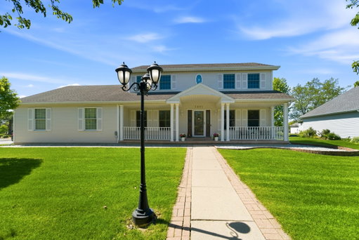 listing main photo