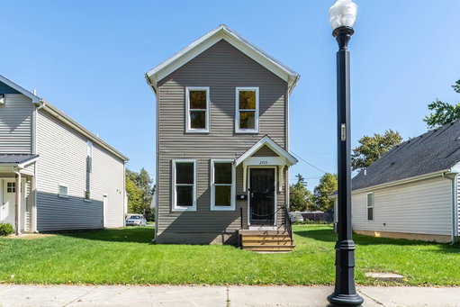 listing main photo