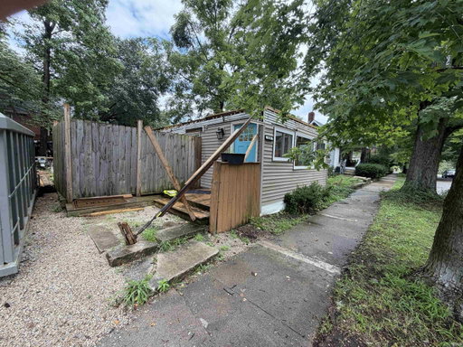 listing main photo
