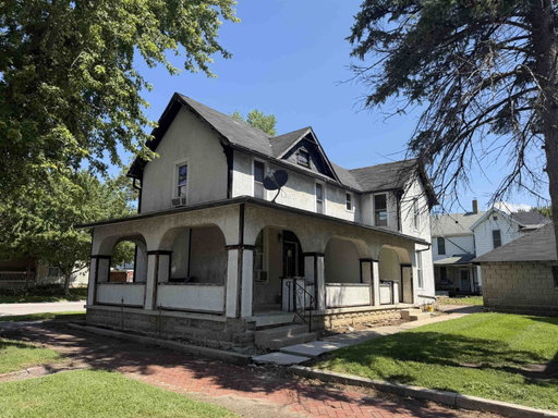 listing main photo