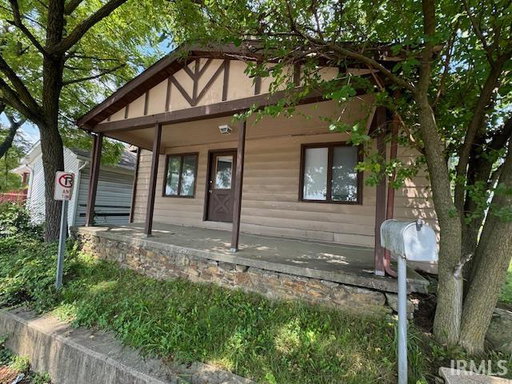 listing main photo