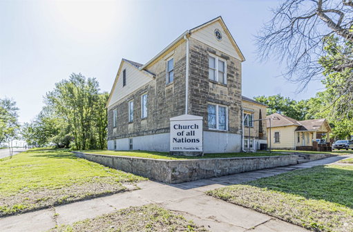 listing main photo