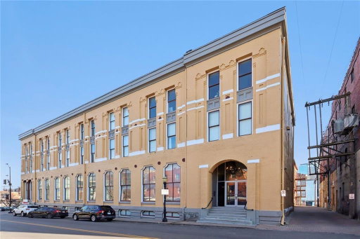 listing main photo