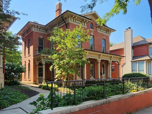 listing main photo