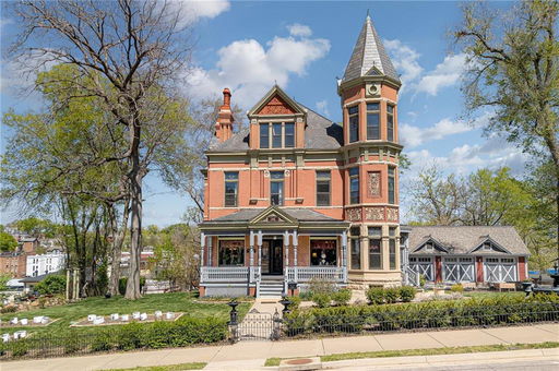 listing main photo