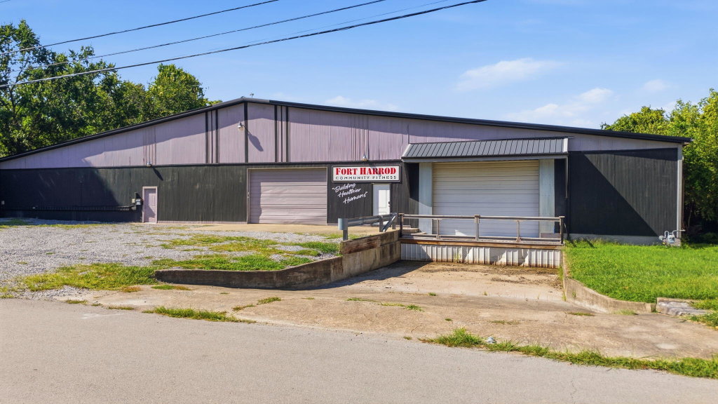 505 Cogar Ave, Harrodsburg, KY 40330