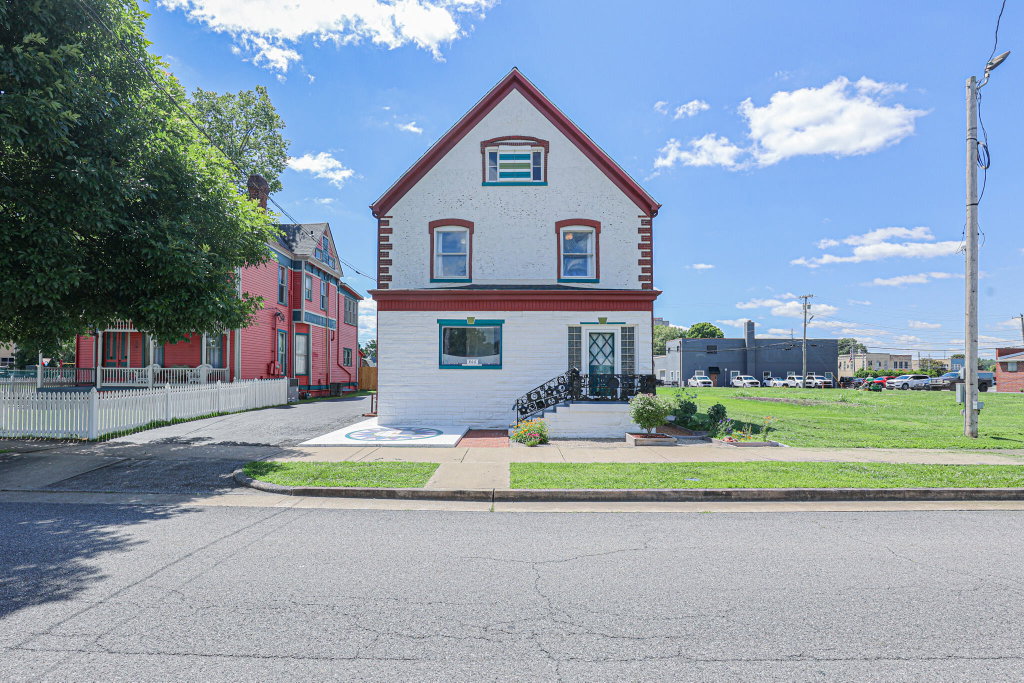 806 Jefferson St, Paducah, KY 42001
