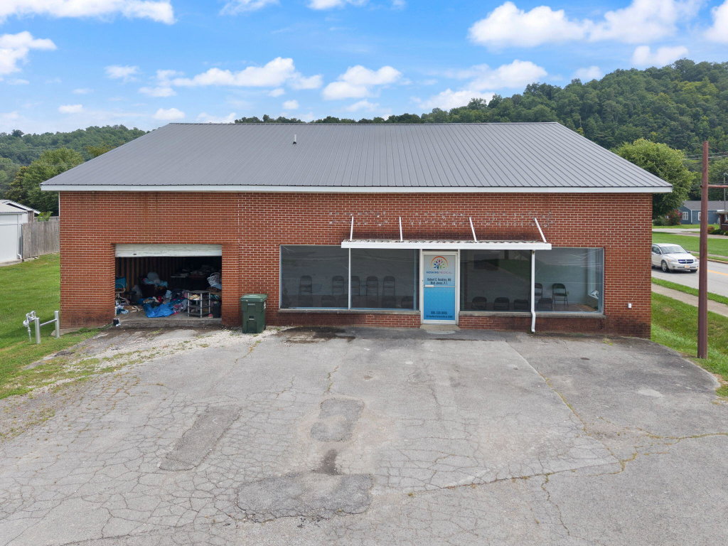 116 N Broadway St, Barbourville, KY 40906