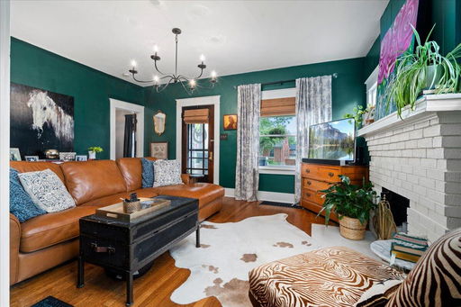 listing main photo