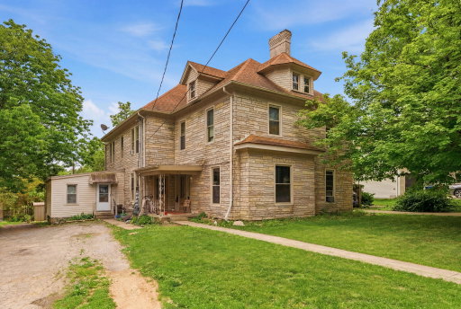 listing main photo