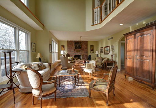 listing main photo