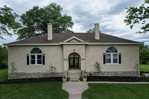 listing main photo