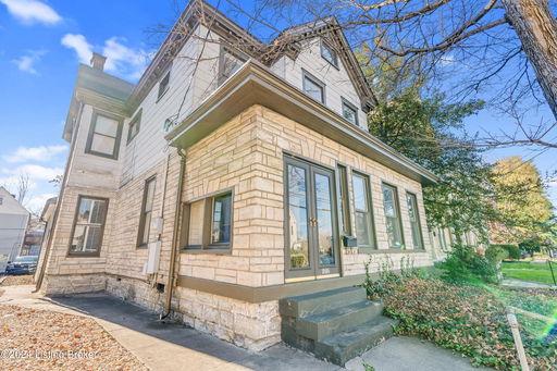 listing main photo