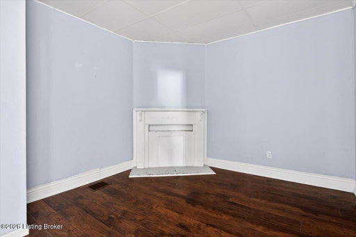 listing main photo