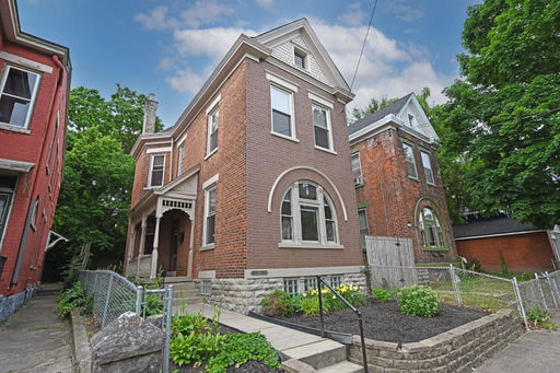 listing main photo