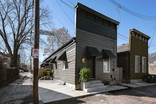 listing main photo