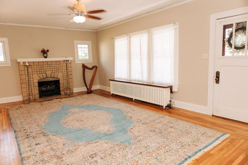 listing main photo