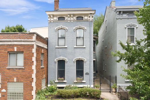 listing main photo
