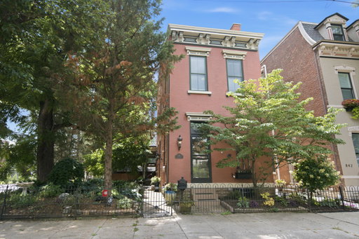 listing main photo