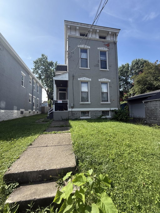 listing main photo