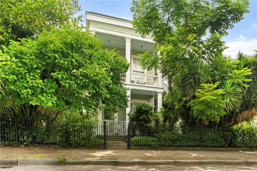 listing main photo