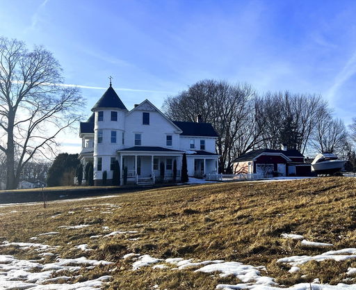 listing main photo