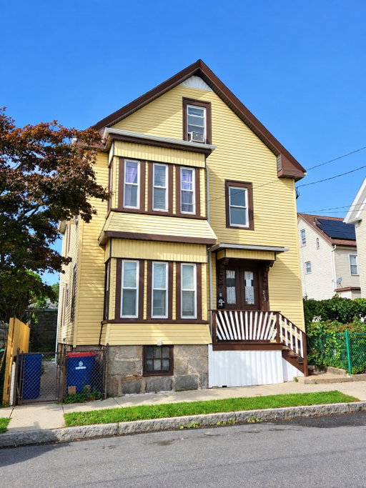 listing main photo