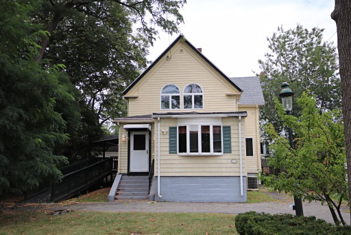 listing main photo
