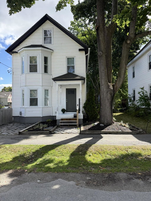 listing main photo