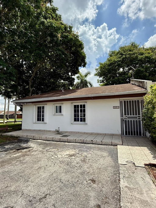 listing main photo